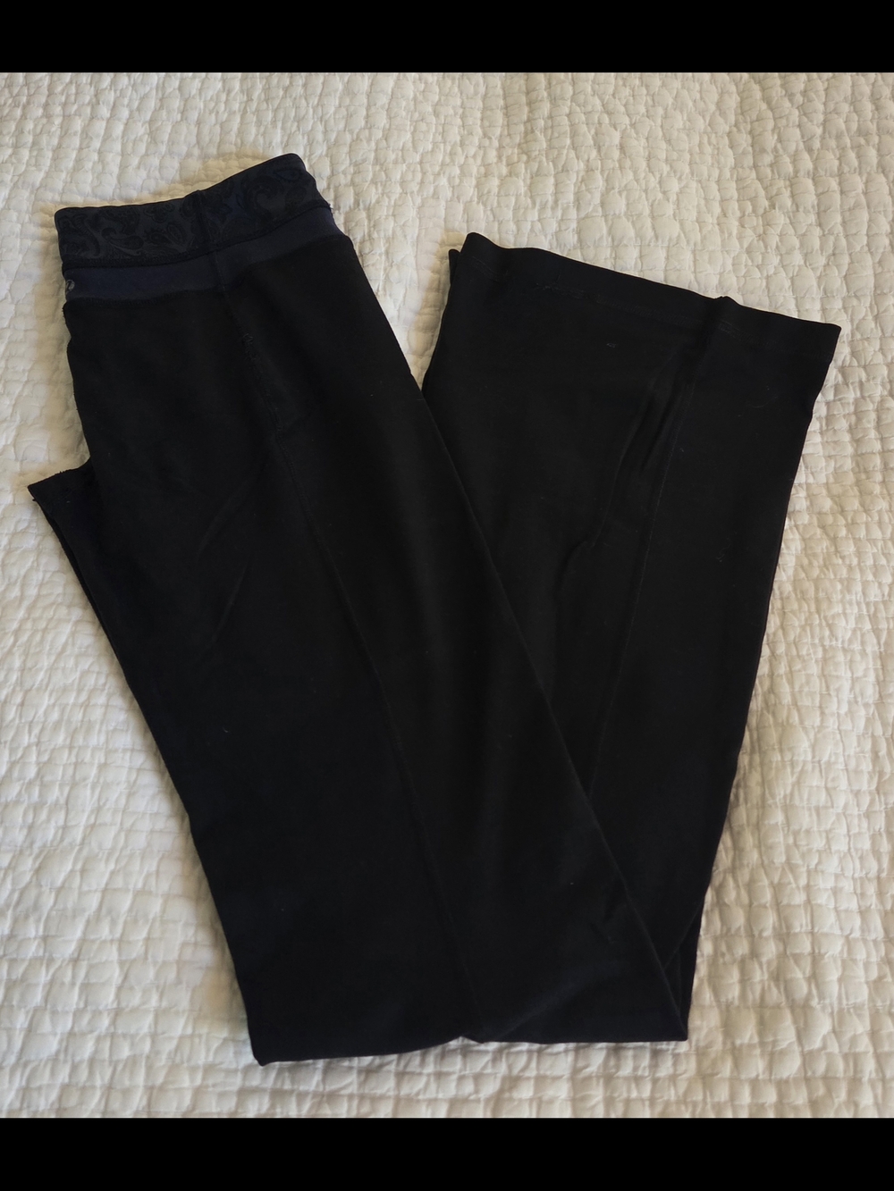 Lululemon Flare Yoga Pants *READ POST*